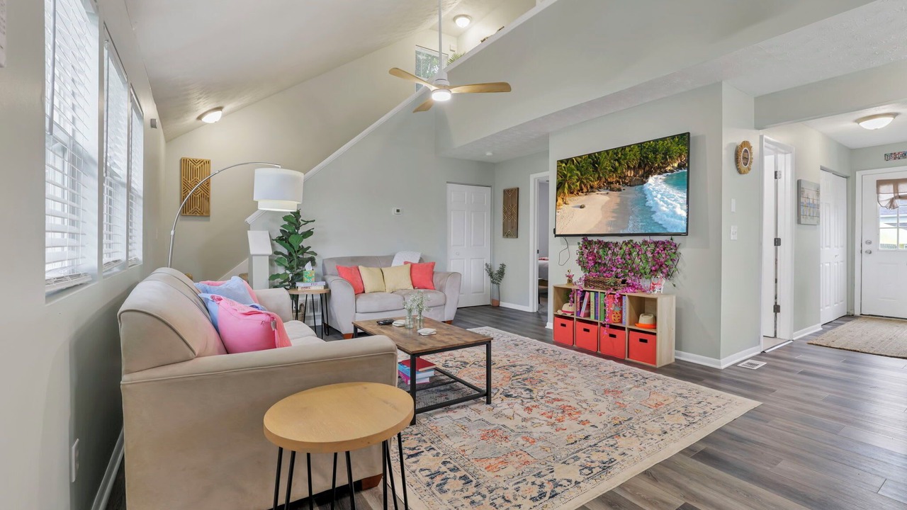 Photo of Livingroom in Buckeye Lake