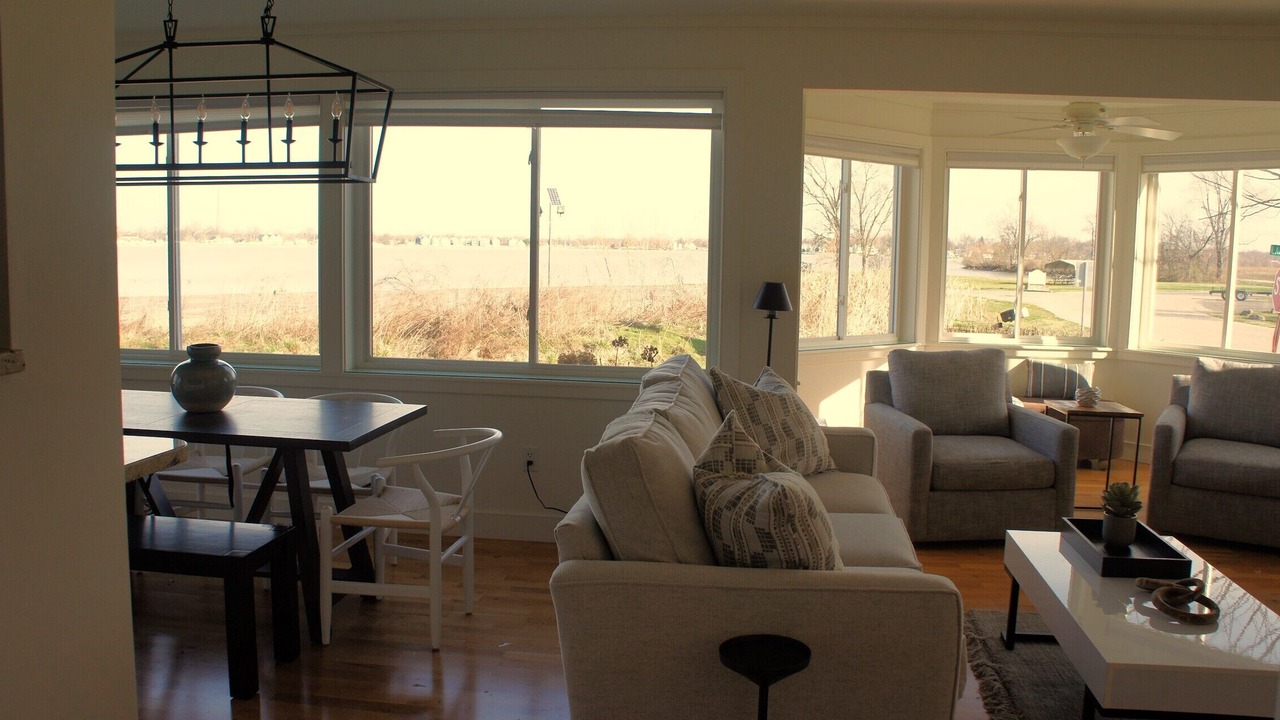 Photo of Livingroom in Fairfield Beach
