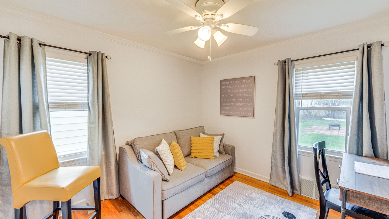 Photo of Livingroom in Maple Heights