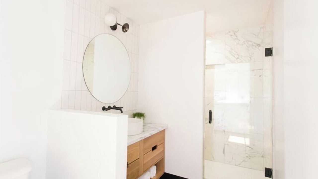 Photo of Bathroom in Millersburg
