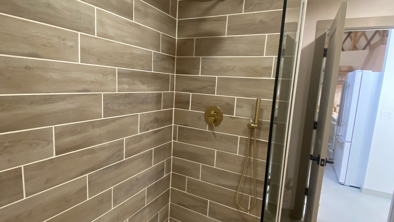 Photo of Bathroom in Nelsonville