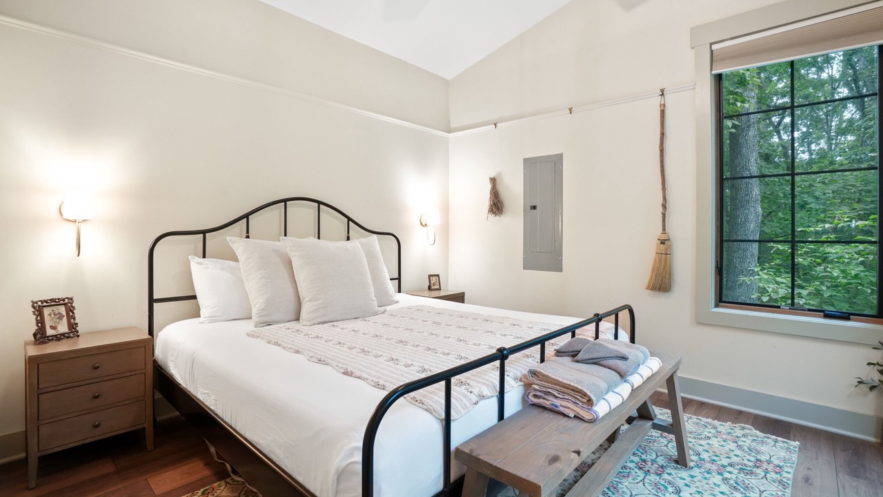 Photo of Bedroom in New Plymouth