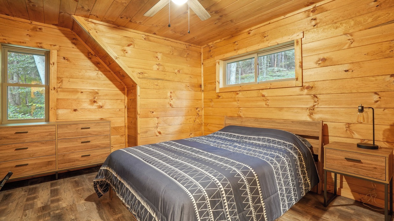 Photo of Bedroom in McArthur