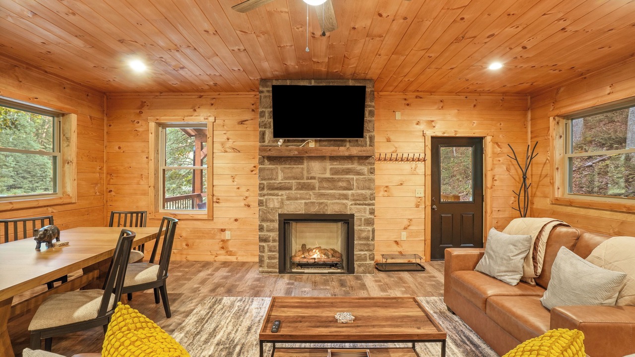 Photo of Livingroom in McArthur