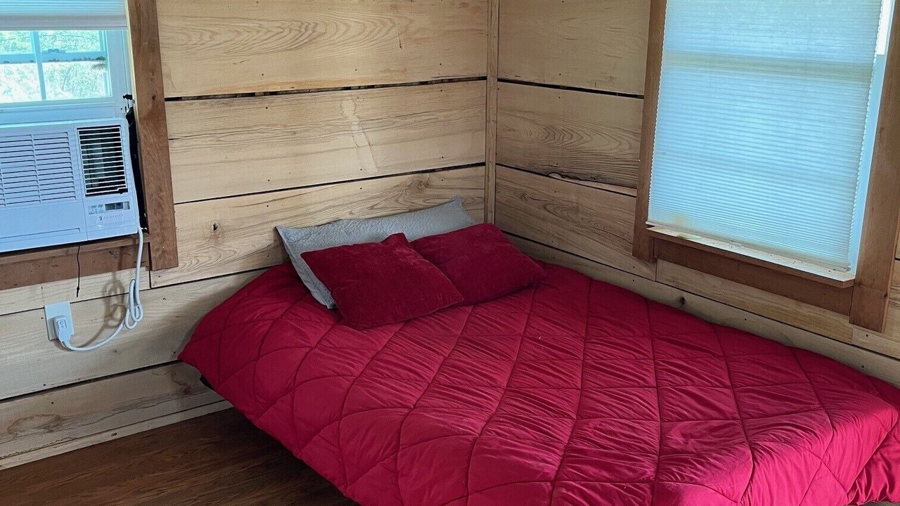 Photo of Bedroom in East Fultonham