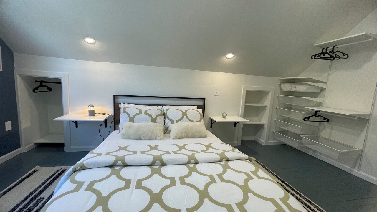 Photo of Bedroom in Cleveland