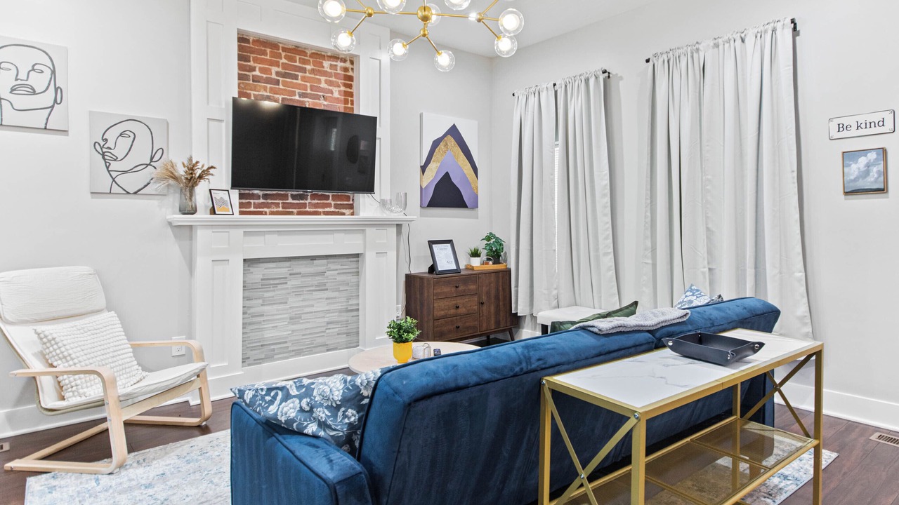 Photo of Livingroom in Livingston Park