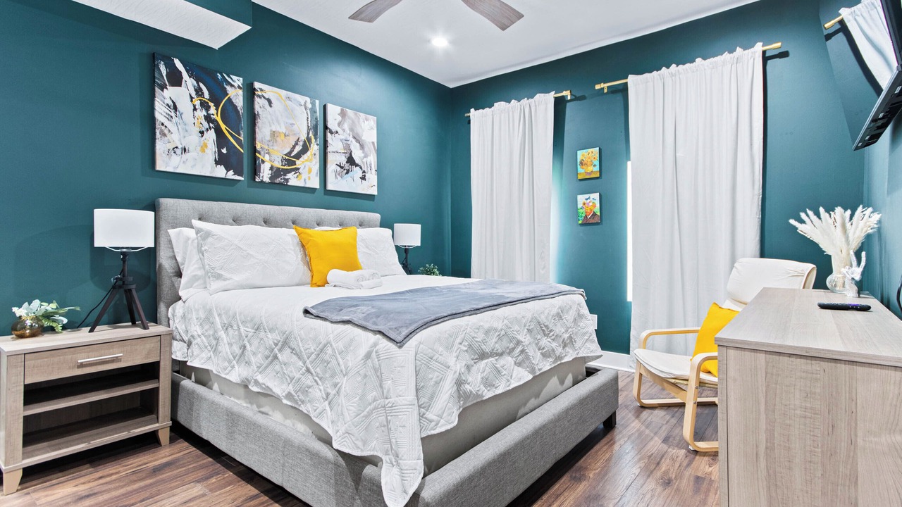 Photo of Bedroom in Livingston Park