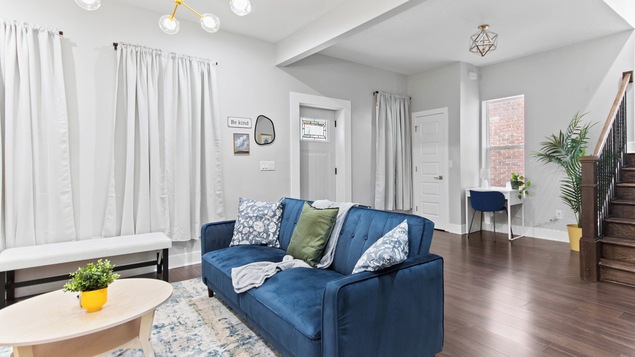 Photo of Livingroom in Livingston Park