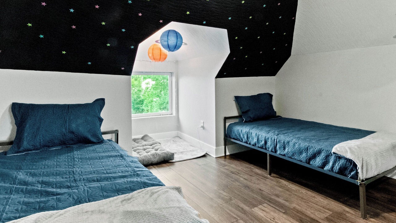Photo of Bedroom in Livingston Park