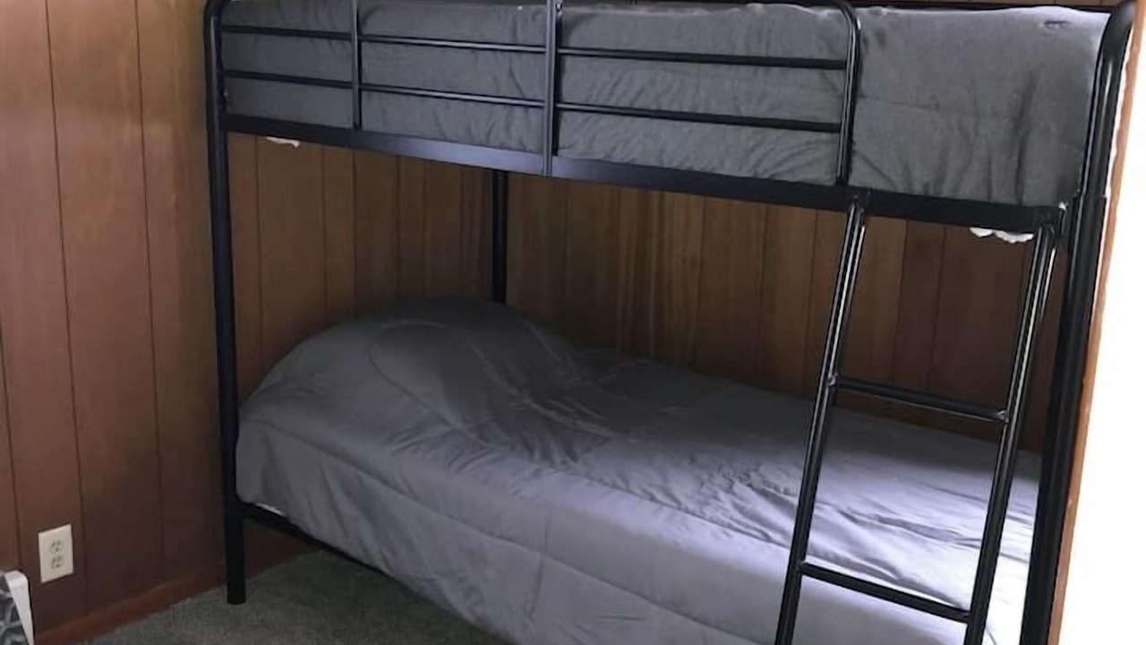 Photo of Bedroom in Zanesville
