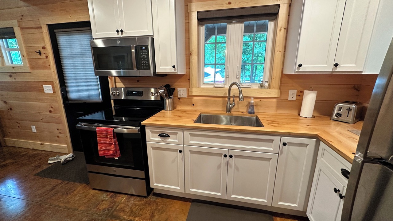 Photo of Kitchen in Quaker City