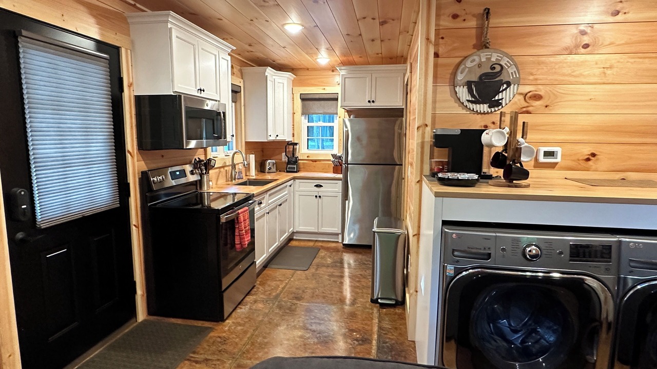 Photo of Kitchen in Quaker City