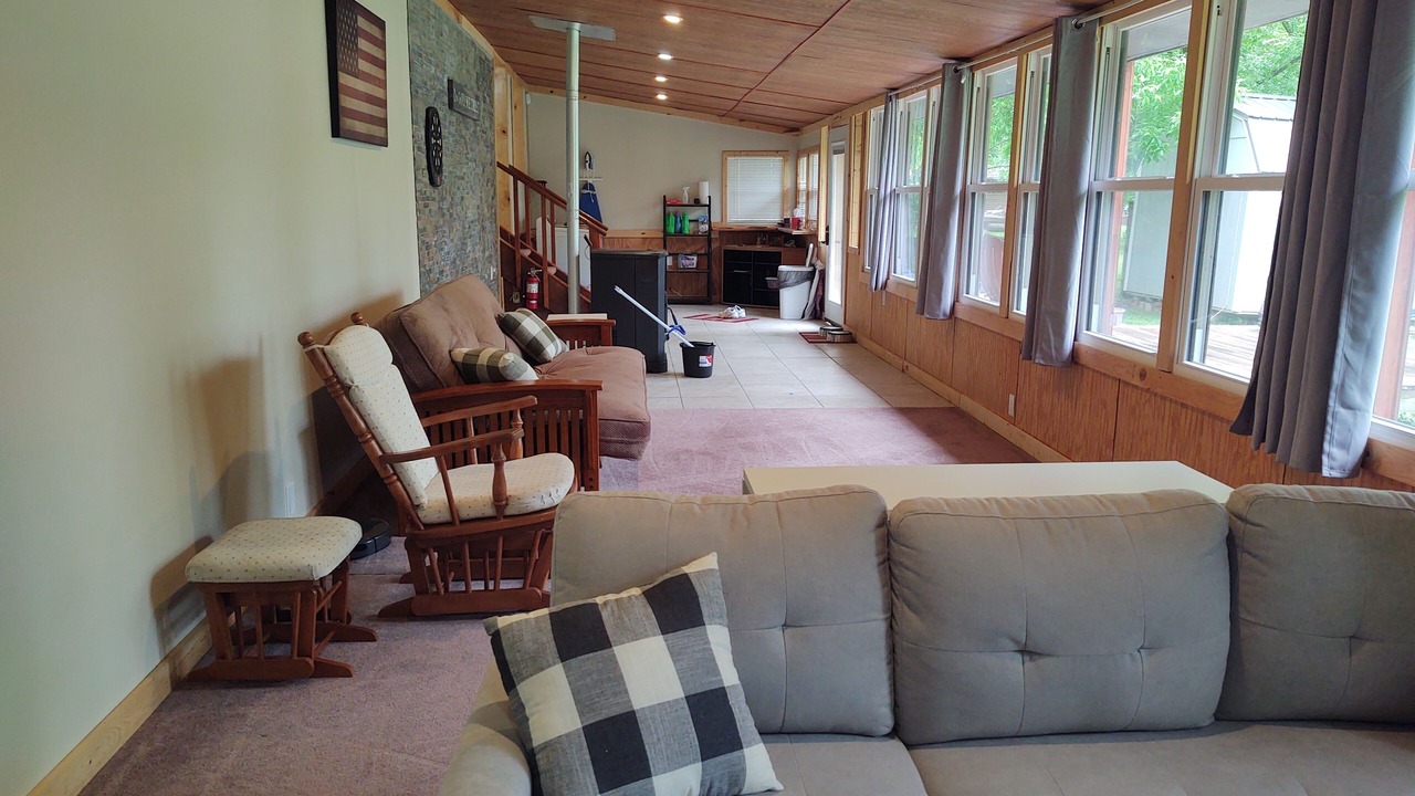 Photo of Livingroom in Coal Run
