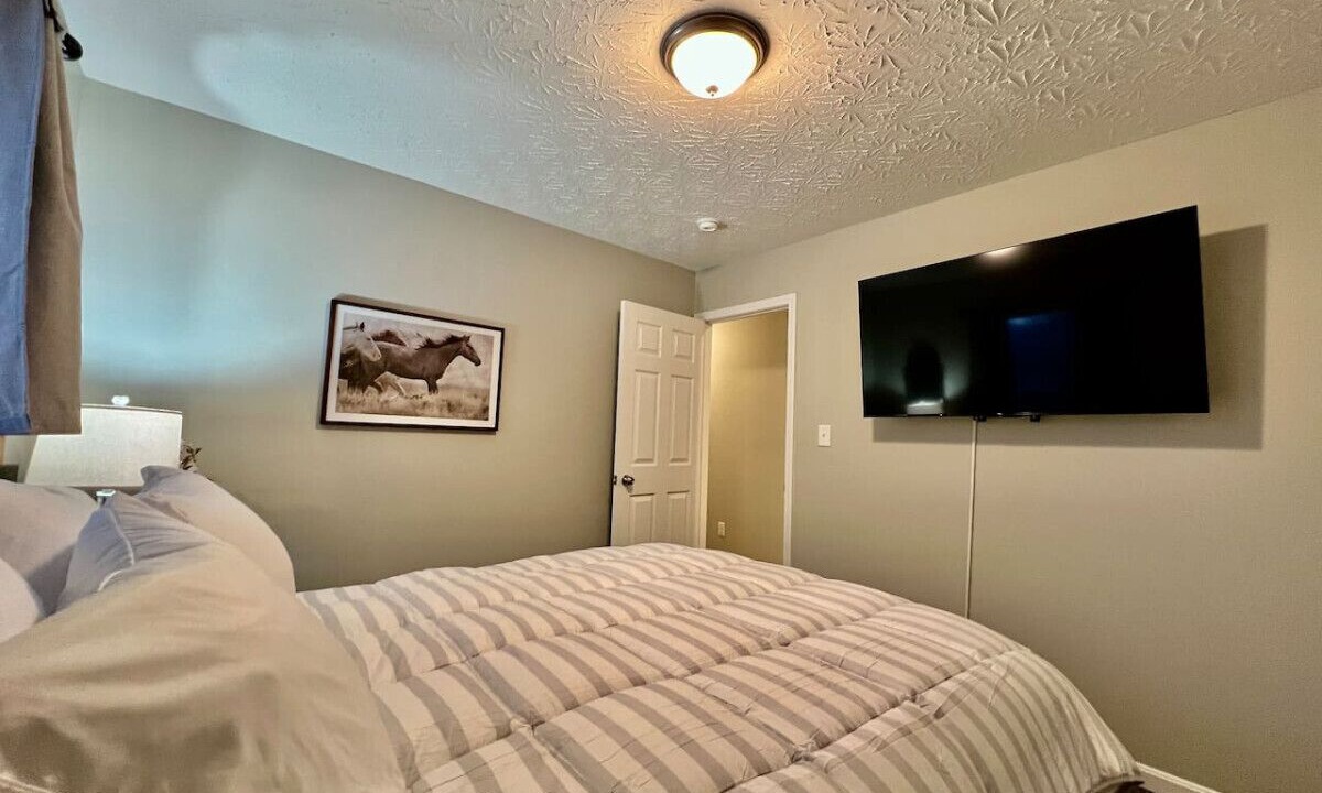 Photo of Bedroom in Middletown