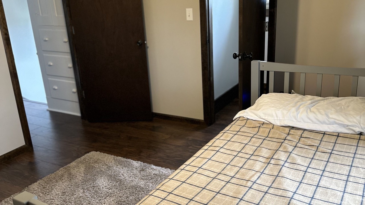 Photo of Bedroom in Massillon