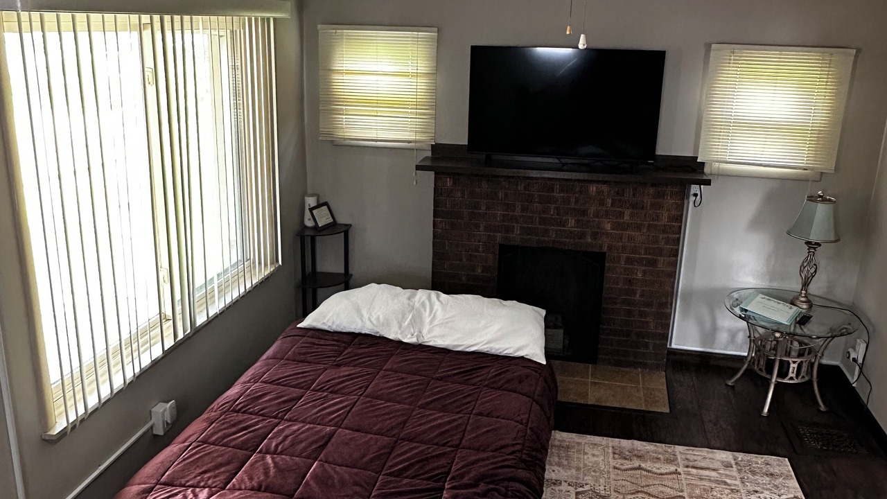 Photo of Bedroom in Massillon