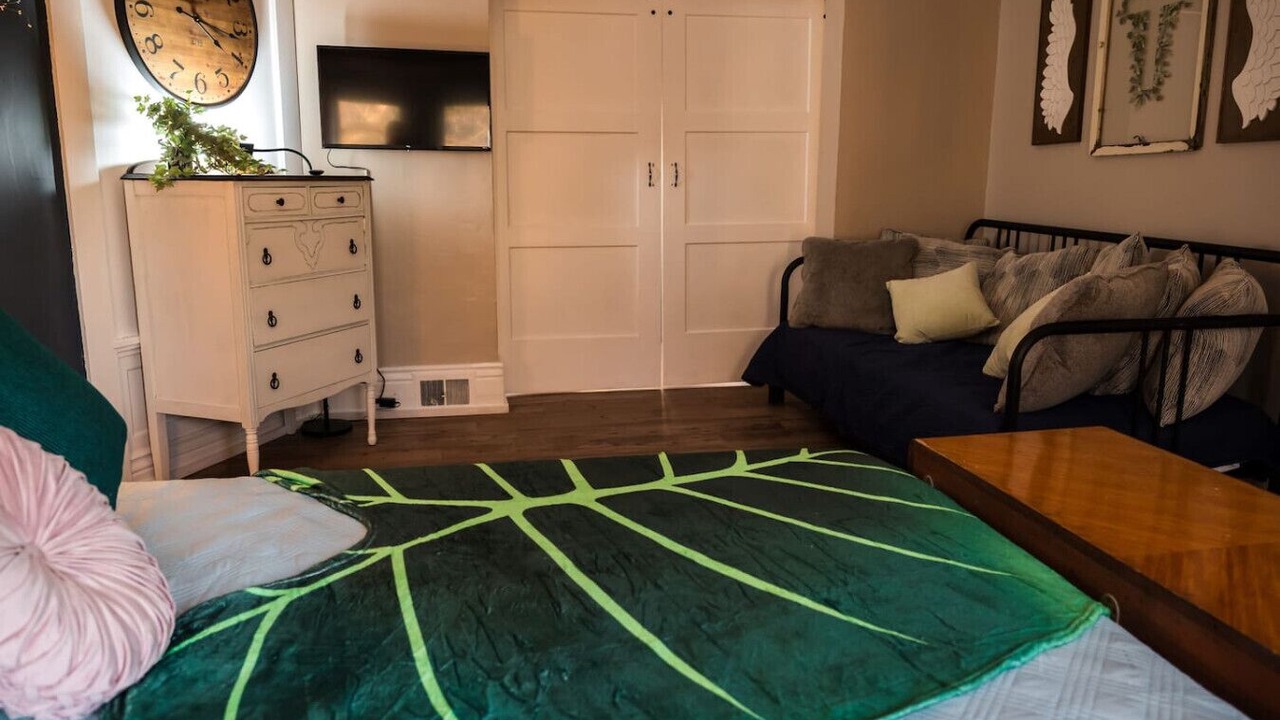 Photo of Bedroom in Massillon