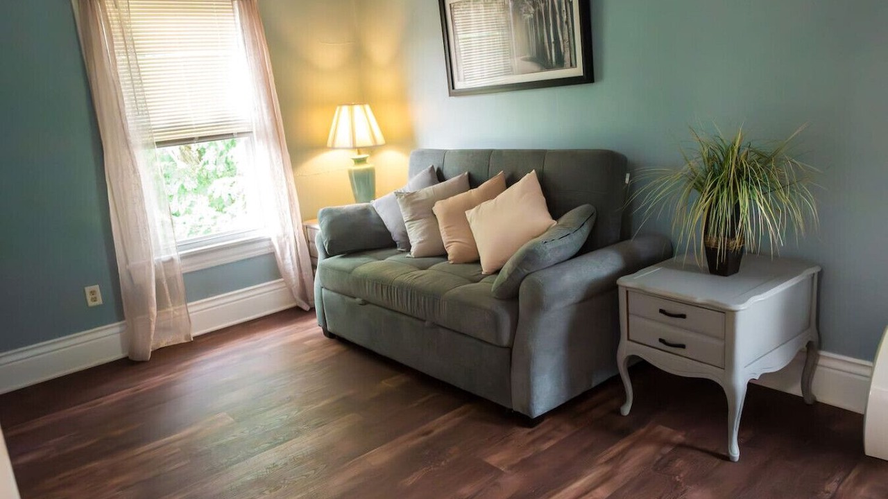 Photo of Livingroom in Massillon