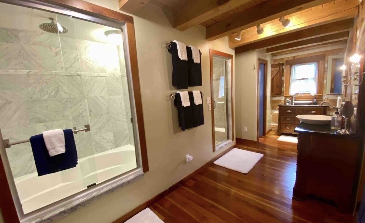 Photo of Bathroom in Bladensburg