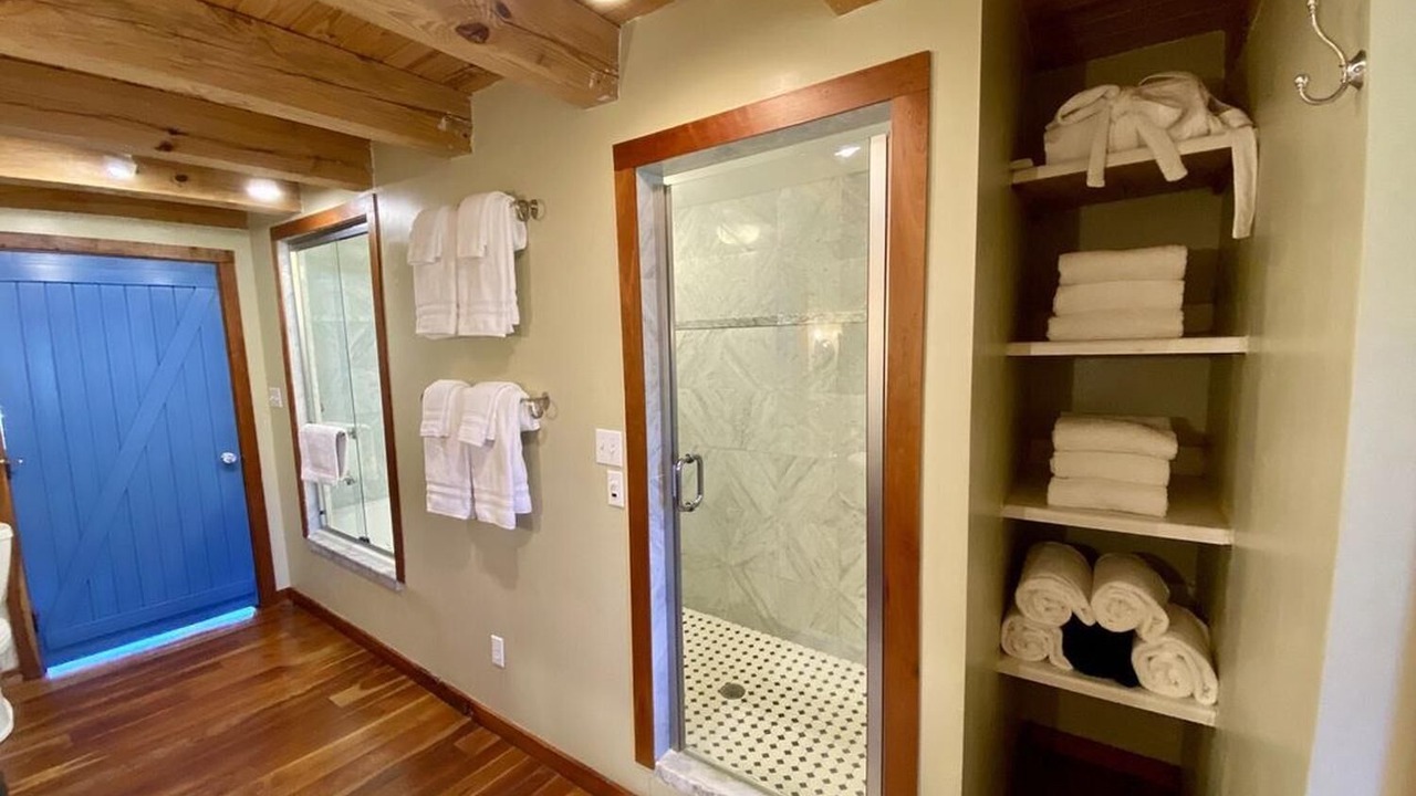 Photo of Bathroom in Bladensburg