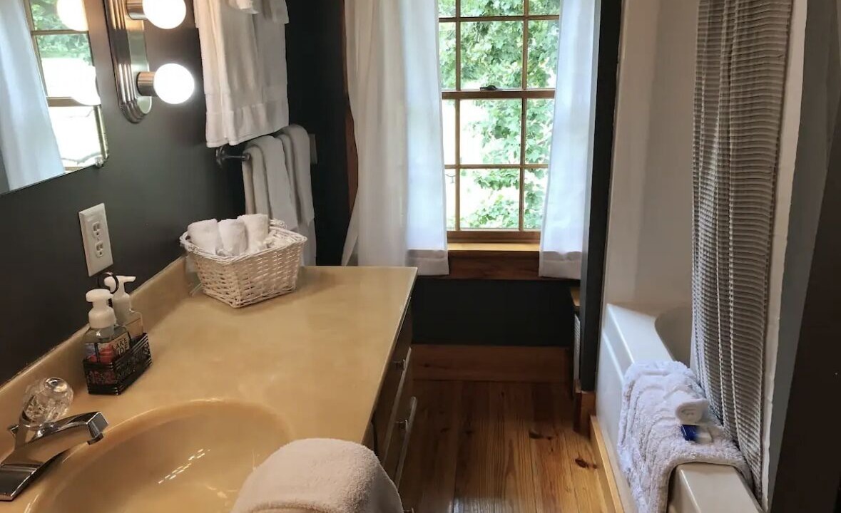 Photo of Bathroom in Bladensburg