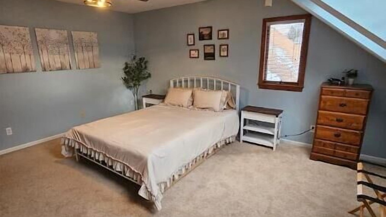 Photo of Bedroom in Fowler