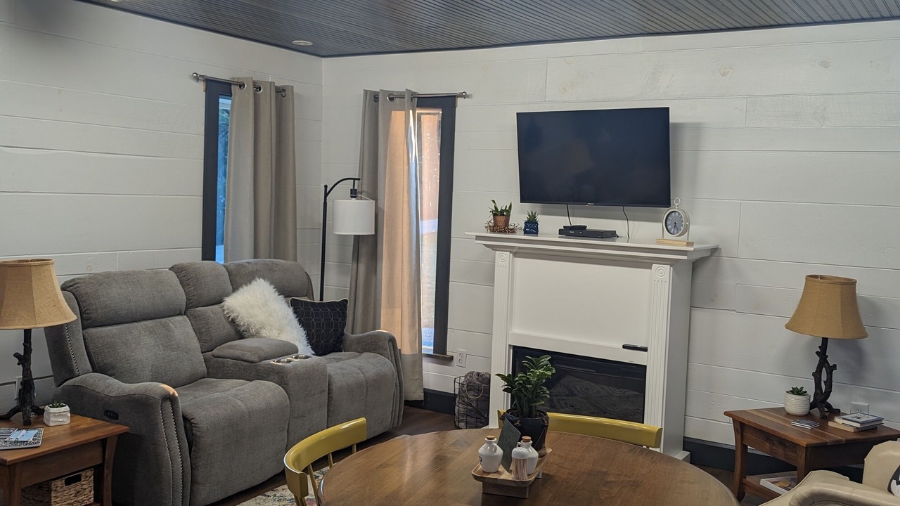 Photo of Livingroom in Bladensburg