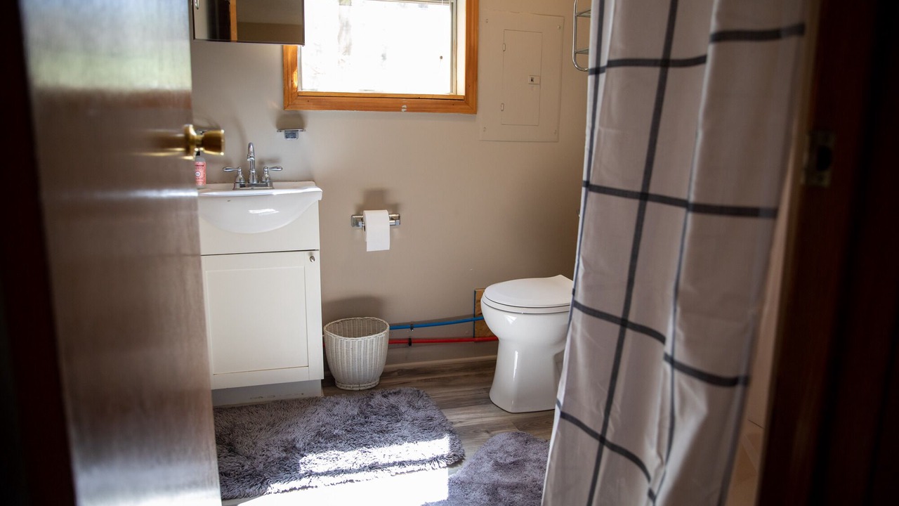Photo of Bathroom in Old Washington