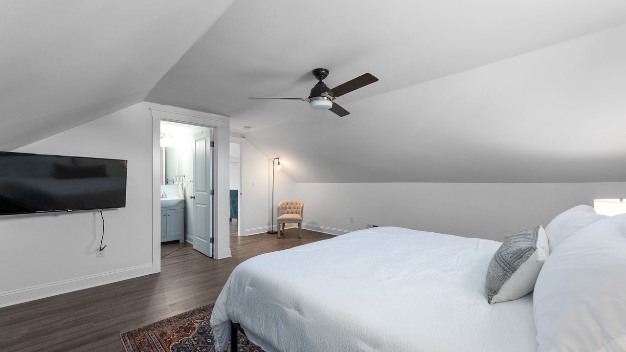 Photo of Bedroom in Clintonville