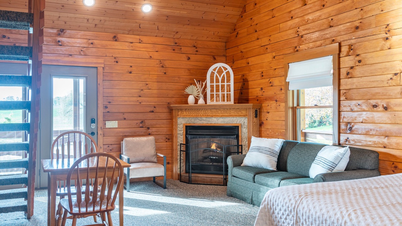Photo of Livingroom in Millersburg