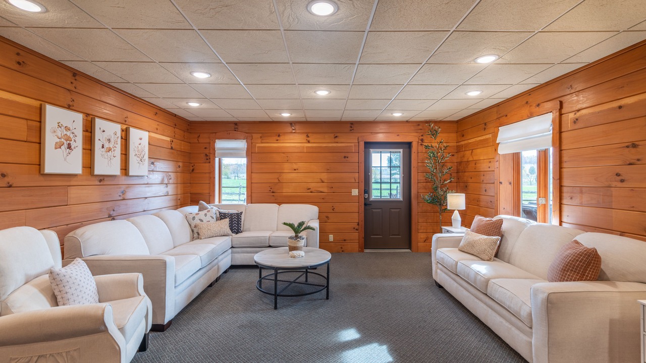 Photo of Livingroom in Millersburg