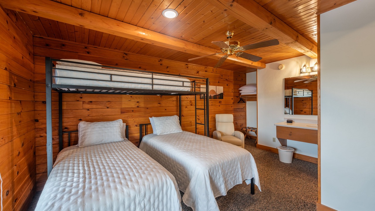 Photo of Bedroom in Millersburg