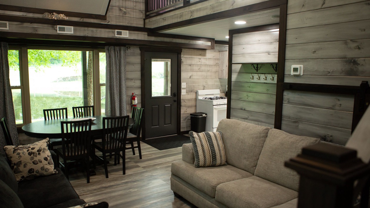 Photo of Livingroom in Sugarcreek