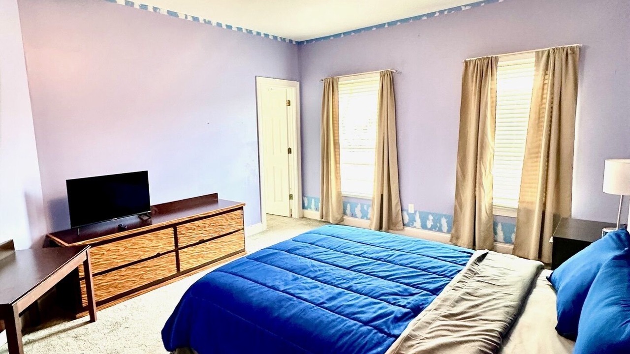 Photo of Bedroom in Hudson