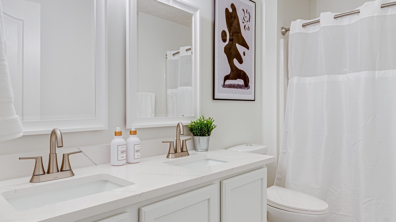 Photo of Bathroom in Cuyahoga Falls