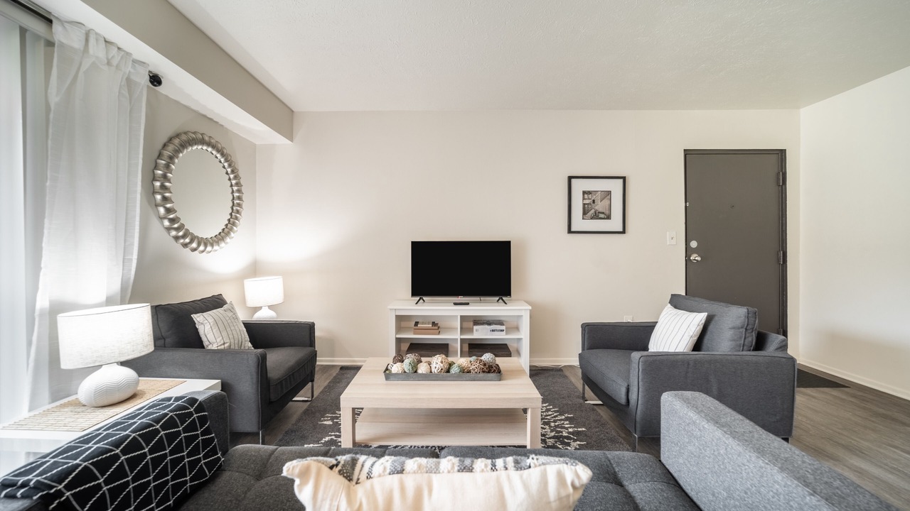 Photo of Livingroom in Mentor