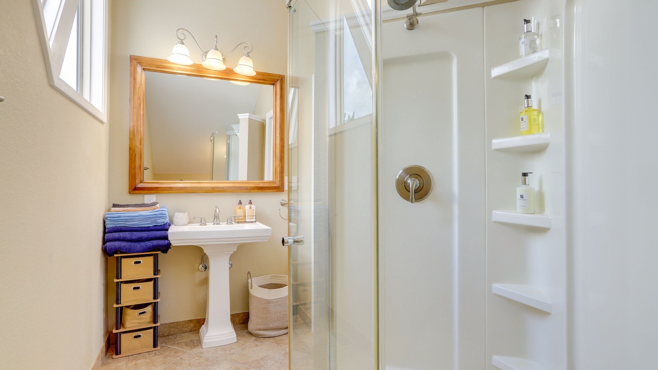 Photo of Bathroom in Port Clinton