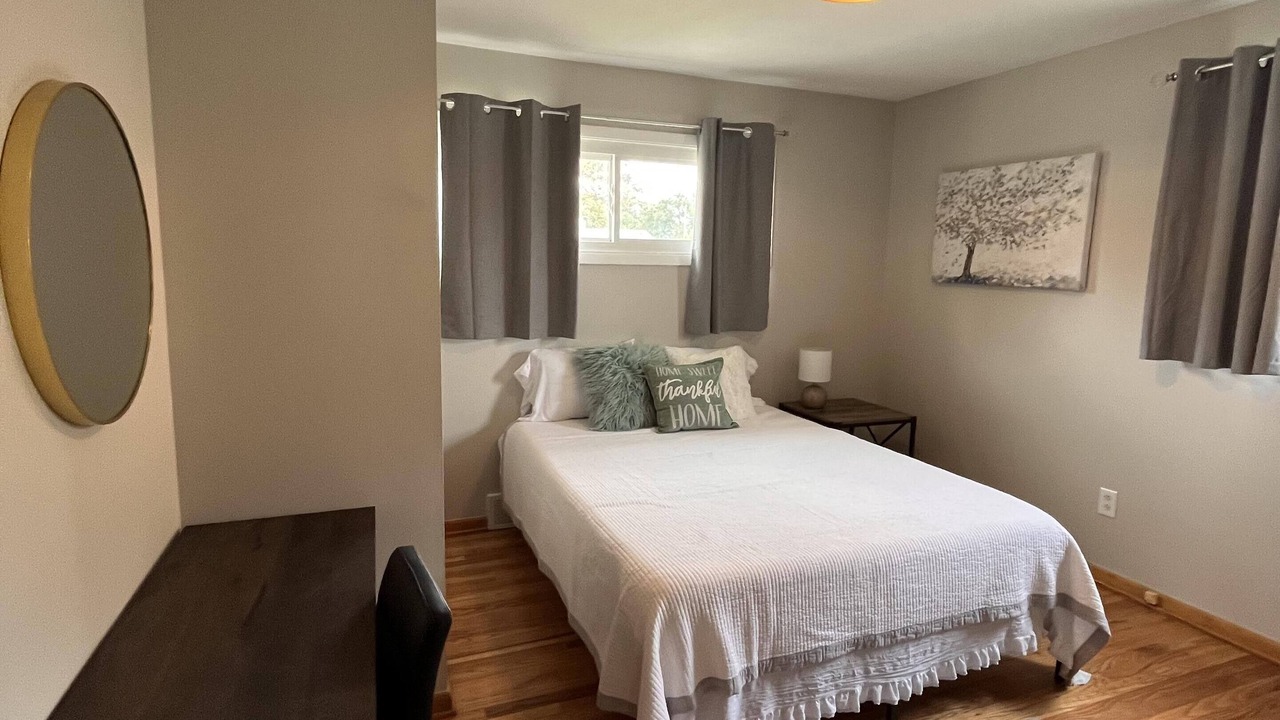 Photo of Bedroom in Brook Park