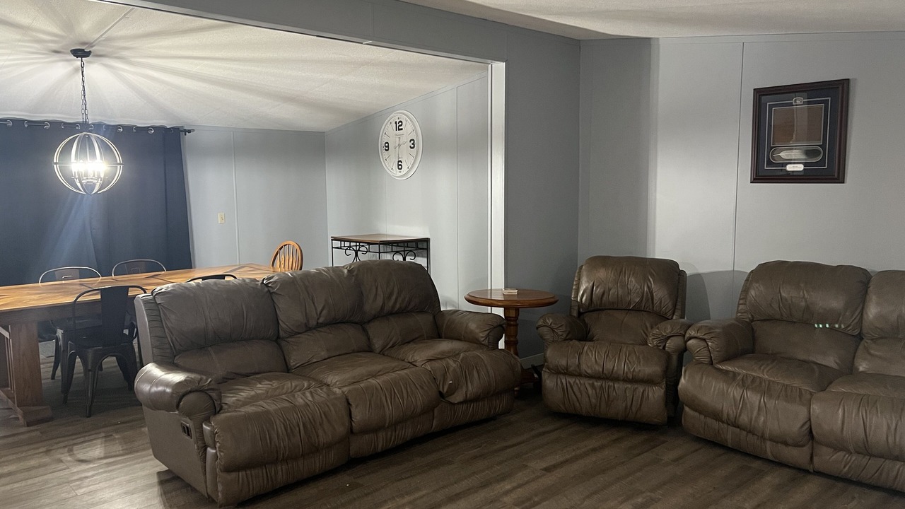 Photo of Livingroom in Sharpsburg