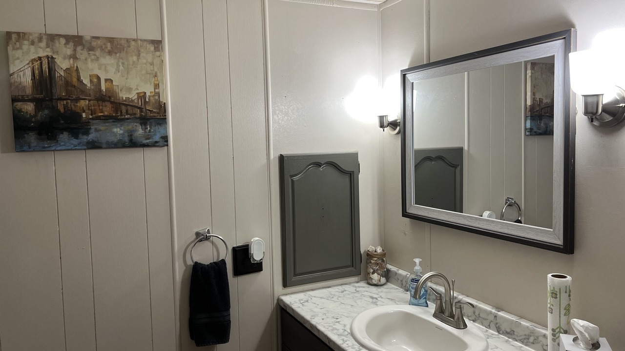 Photo of Bathroom in Blue Rock
