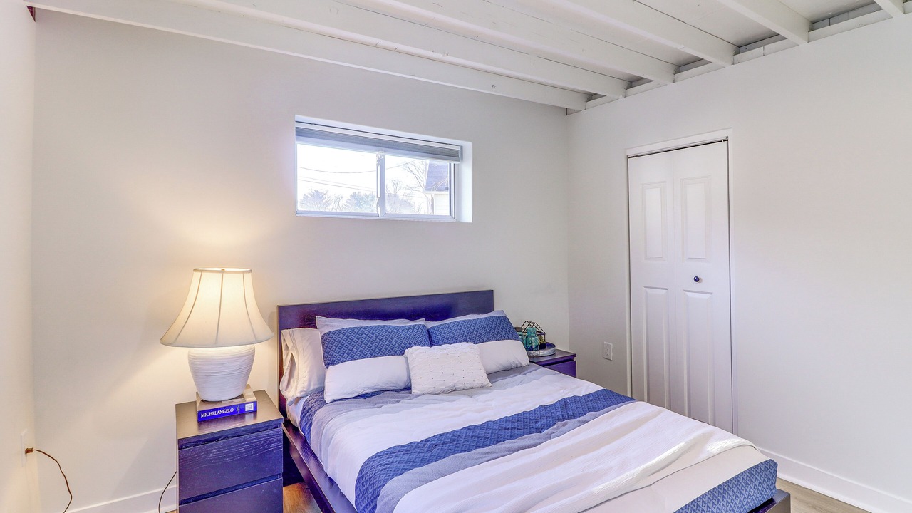Photo of Bedroom in Summit Station