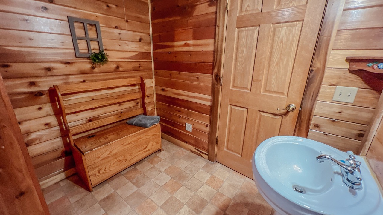 Photo of Bathroom in Laurelville