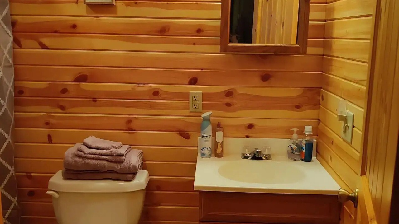 Photo of Bathroom in Wingett Run