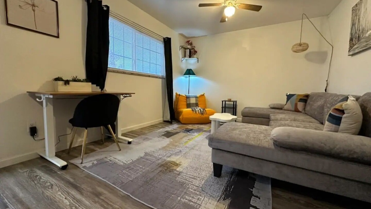 Photo of Livingroom in Olde Towne East