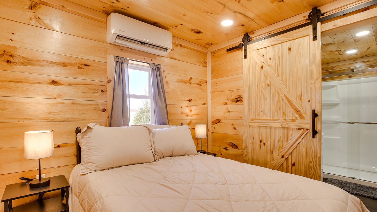 Photo of Bedroom in East Fultonham