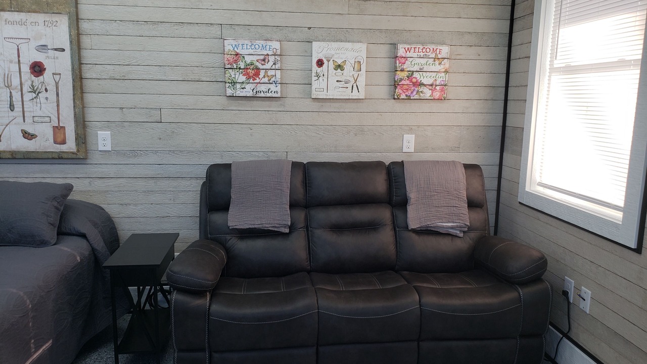 Photo of Livingroom in Erie County
