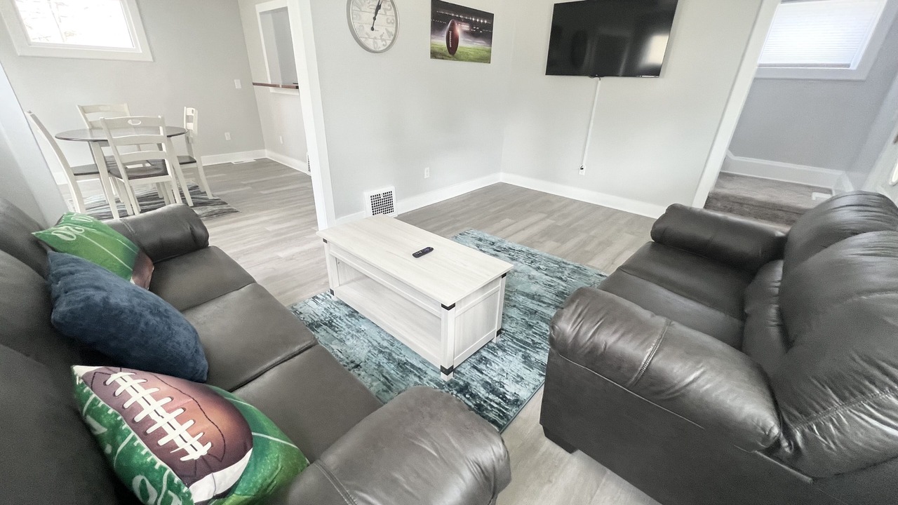 Photo of Livingroom in Canton