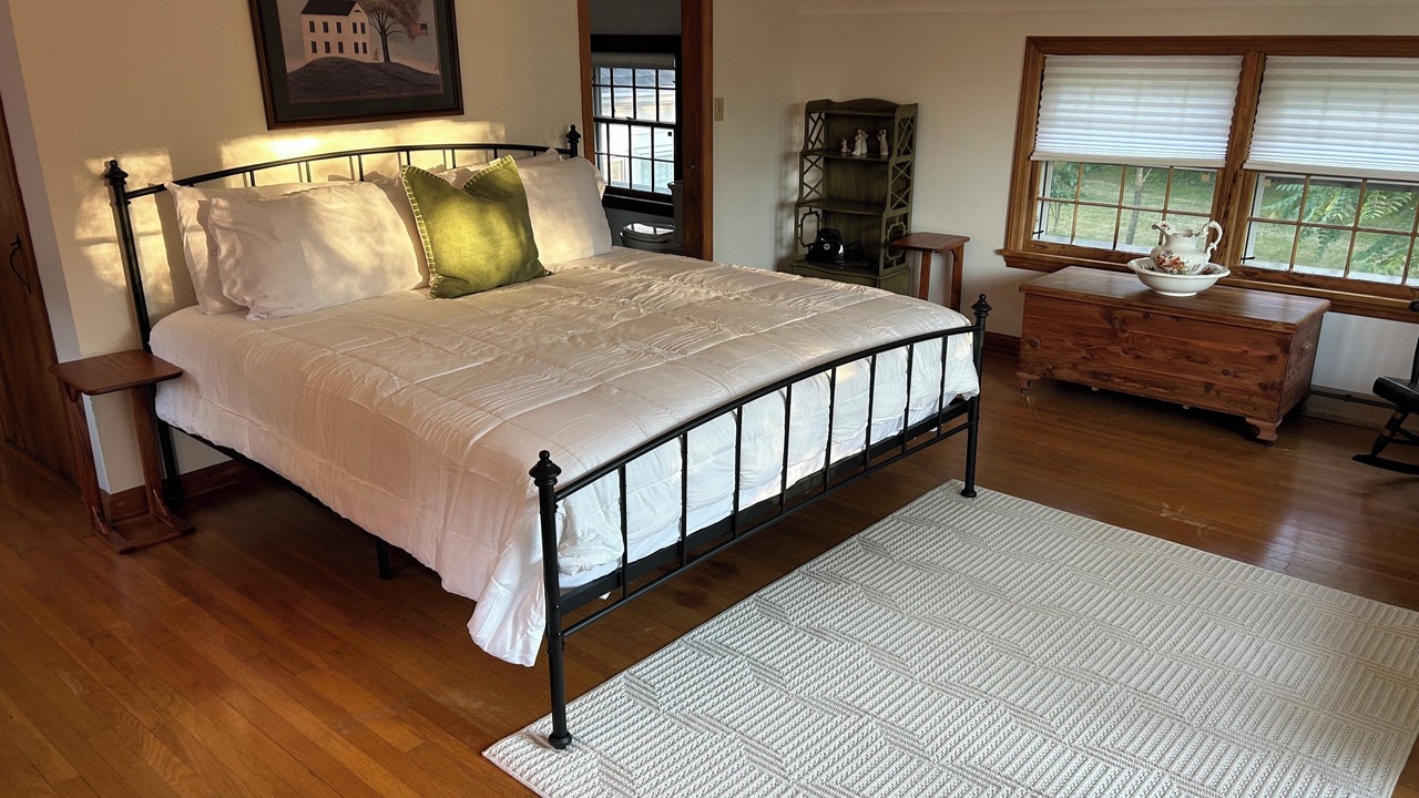 Photo of Bedroom in Boston Heights
