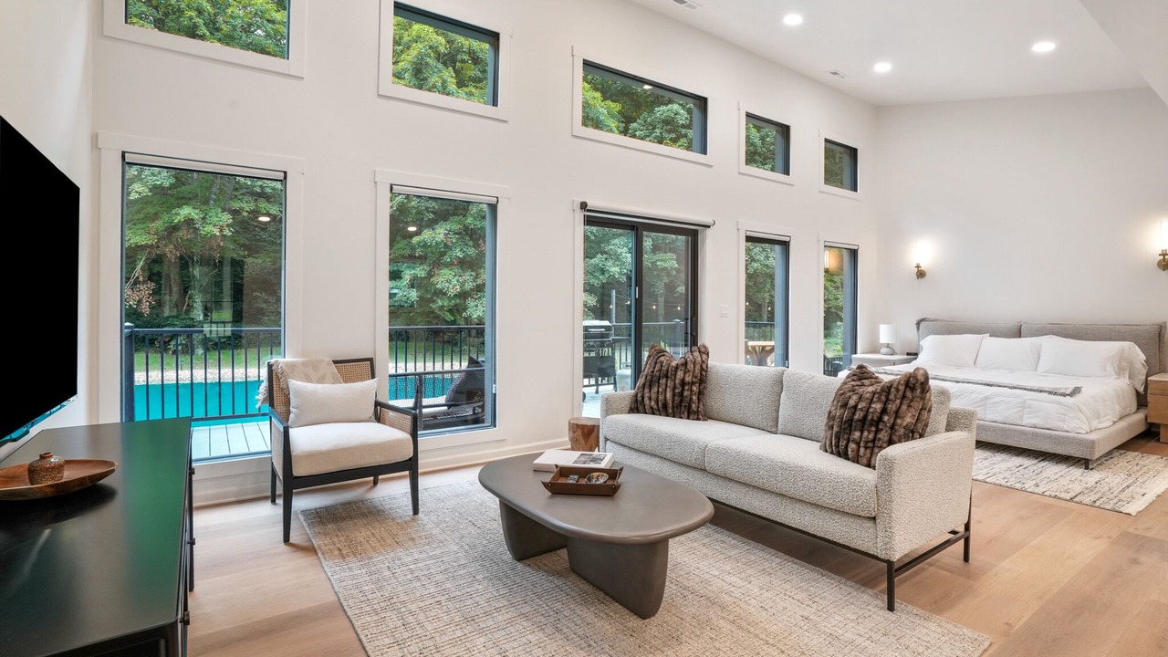 Photo of Livingroom in McArthur